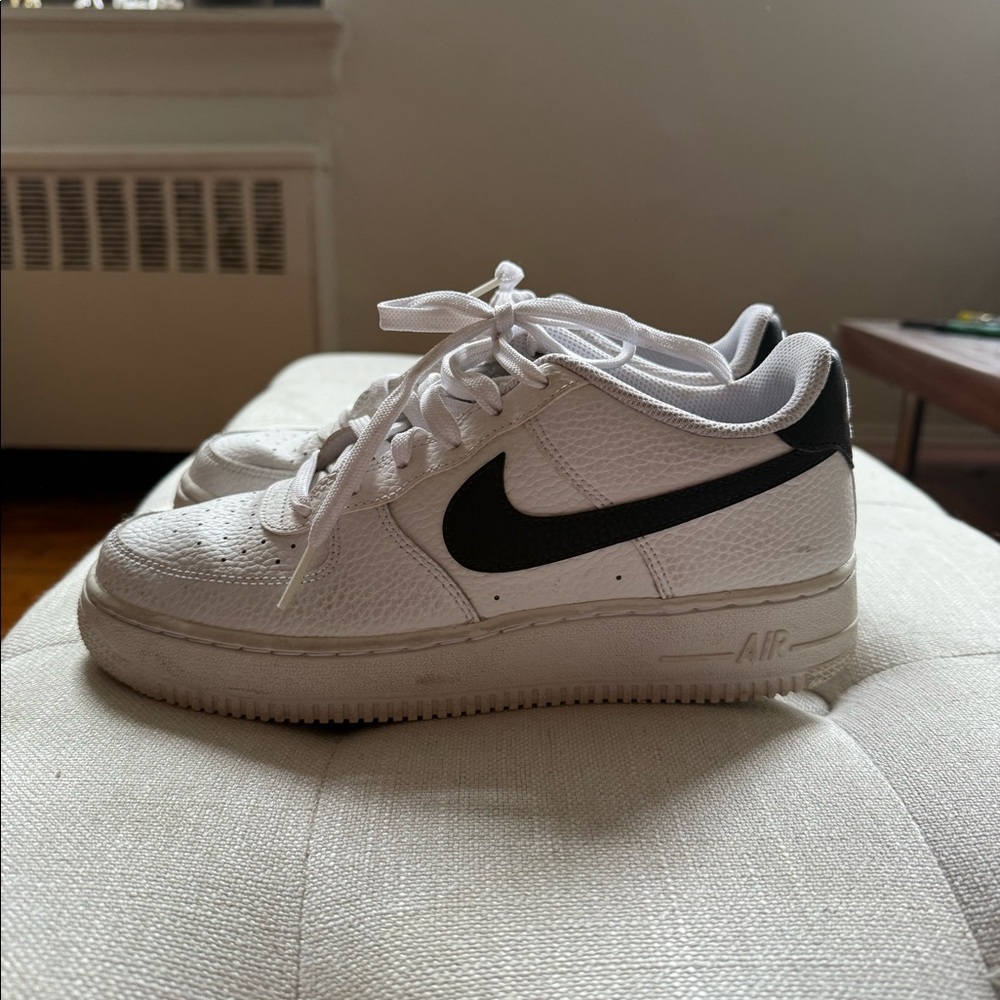 White and black Air Force 1s youth size 6
